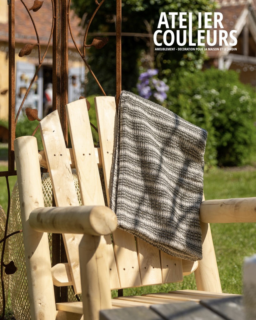 Plaid à motif crème et gris foncé à rayures 130x160cm