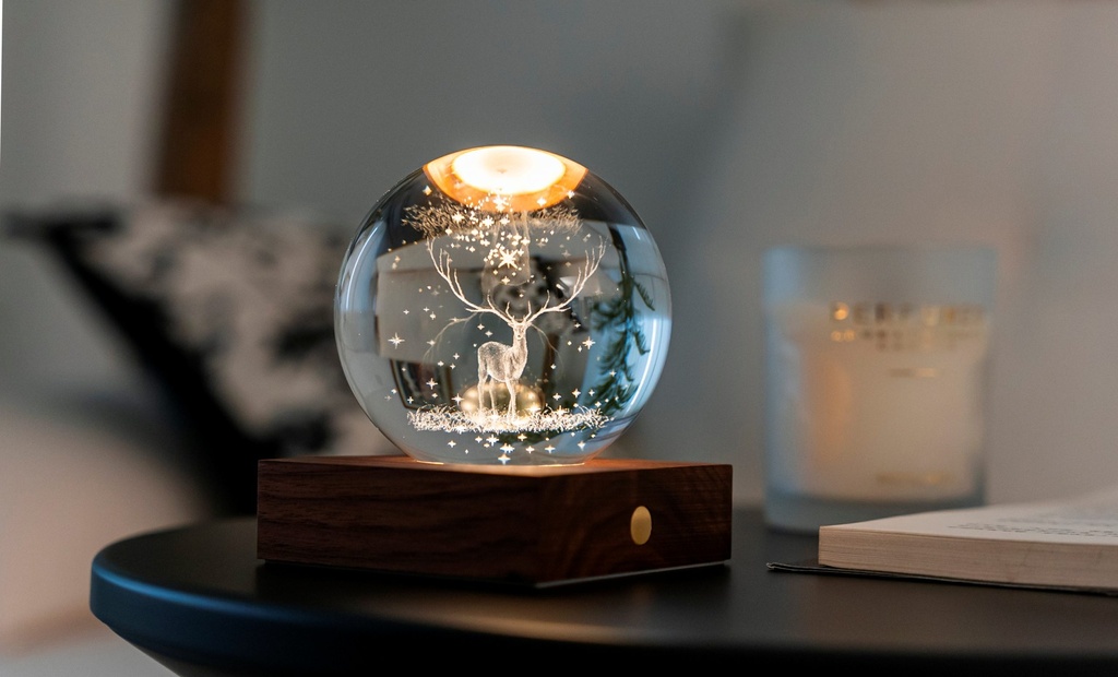 Lumière boule en cristal cerf