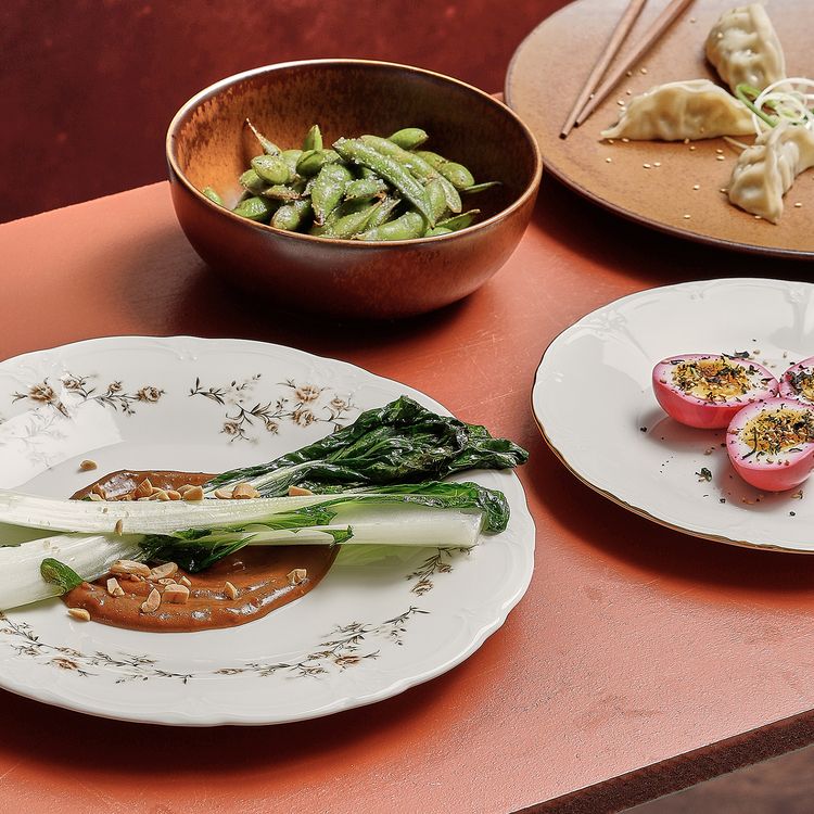 Assiette plate 20,5cm  fleur rétro