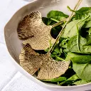 Couverts à salade dorés Gingko (1).webp