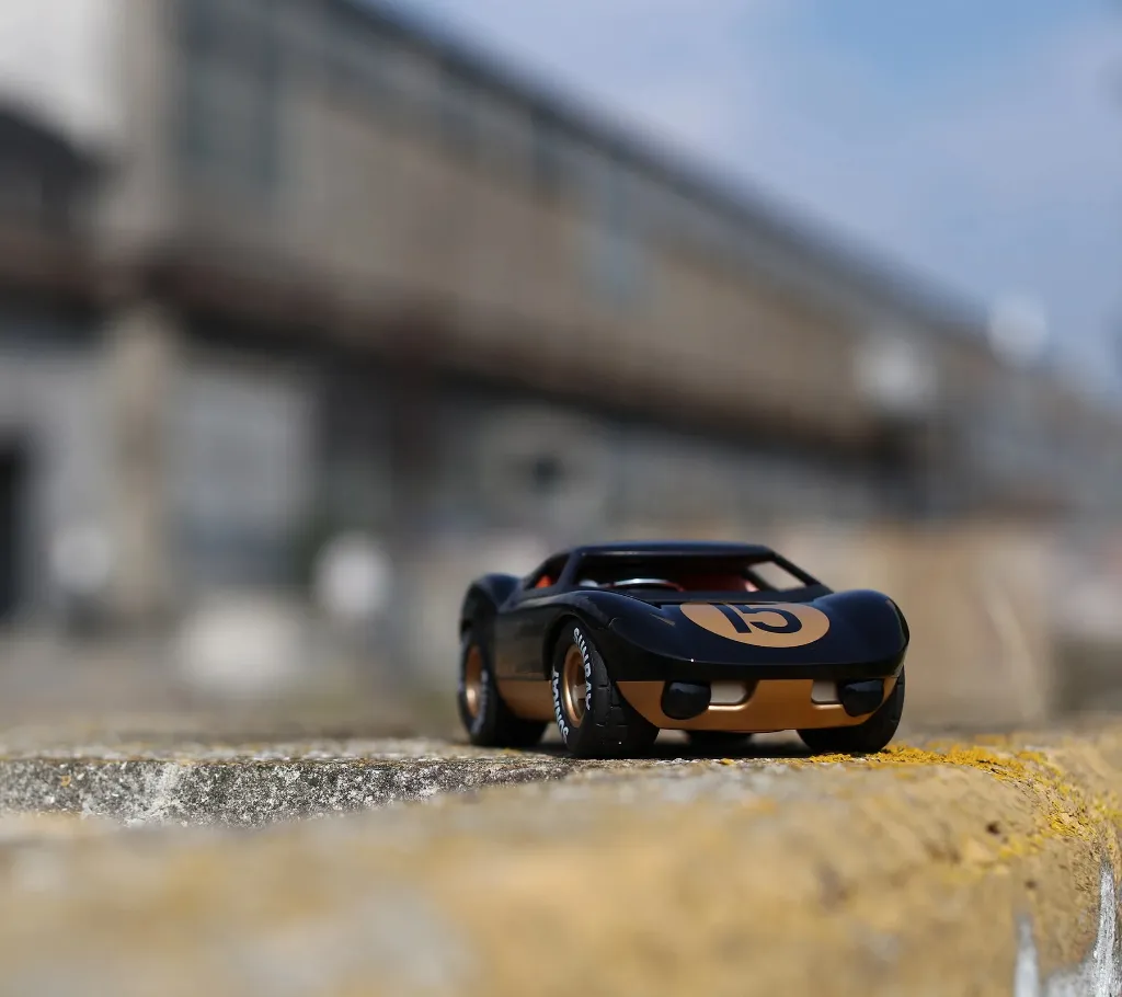 Voiture Mini Ken Cave - Noir:Or - 5.webp