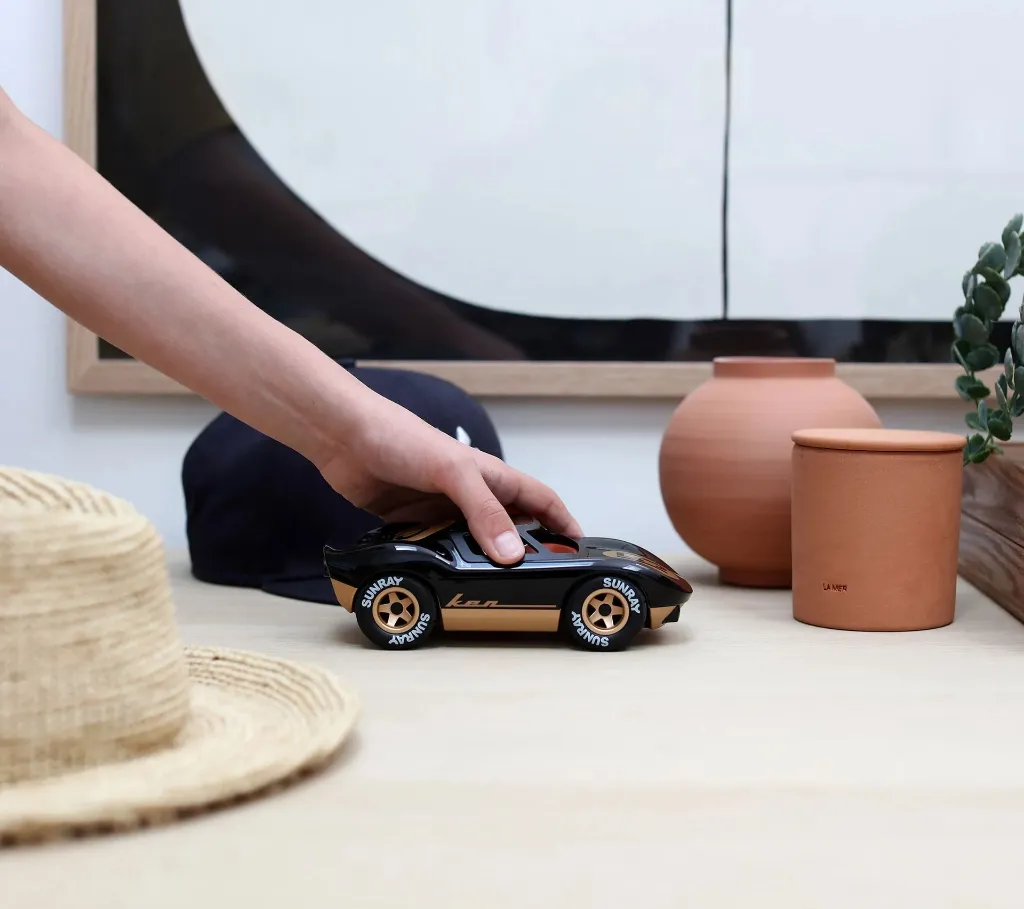 Voiture Mini Ken Cave - Noir:Or - 1.webp