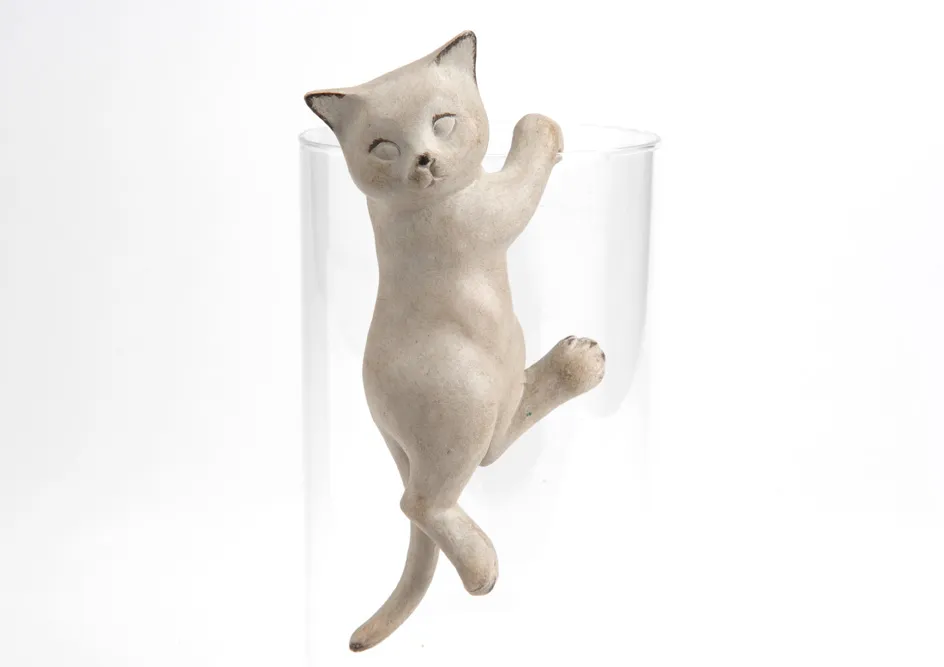 [AM000016] Figurine décorative chat suspendu en résine – 18 cm